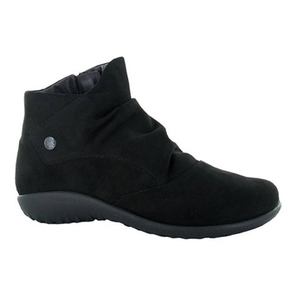 NIB Naot Kahika Black Velvet Nubuck